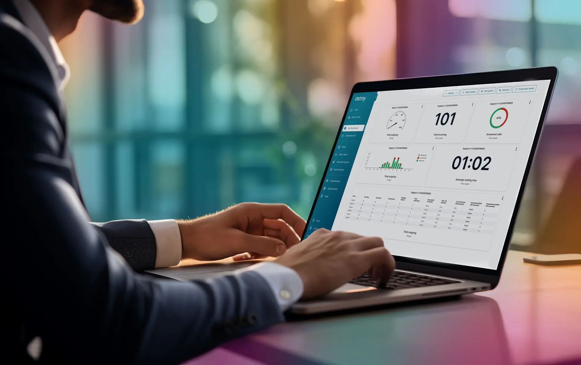 analytics-laptop-man-suitpsd (1)